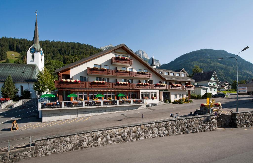 Hotel Sonne Amden Exterior photo